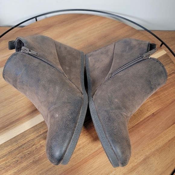 Pierre Dumas Sabrine-7 Brown Faux Leather Wedge Bootie Size 8 - Picture 12 of 17